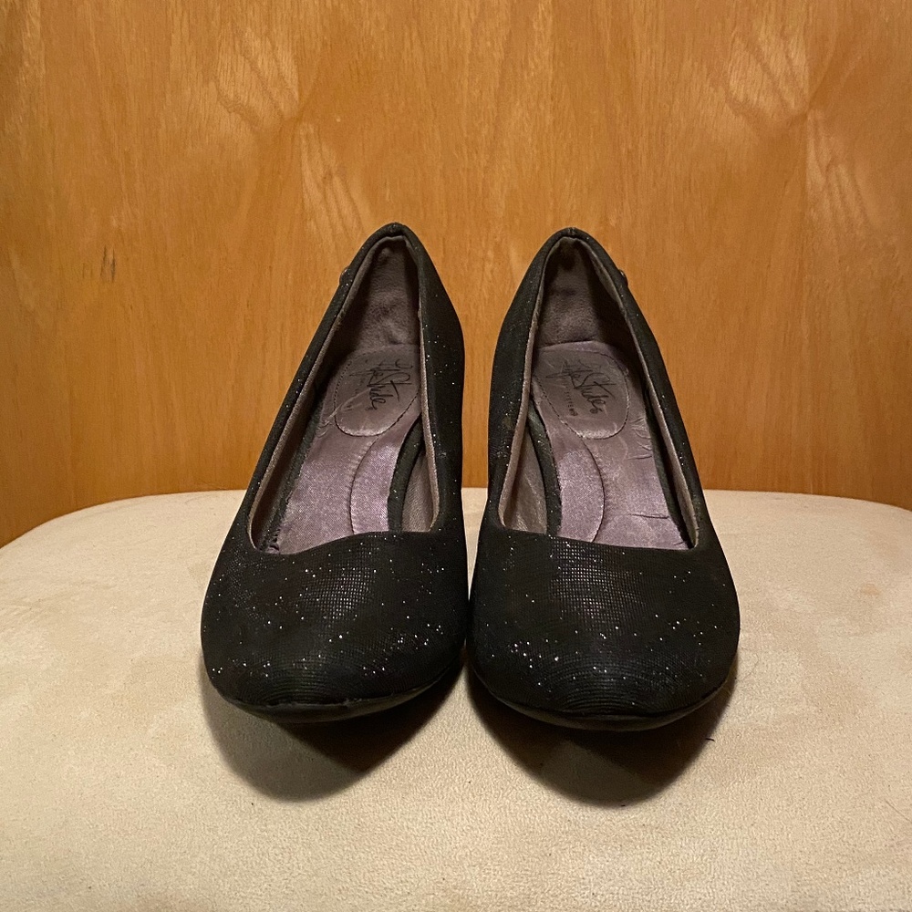 Women's Black Sparkly Pumps